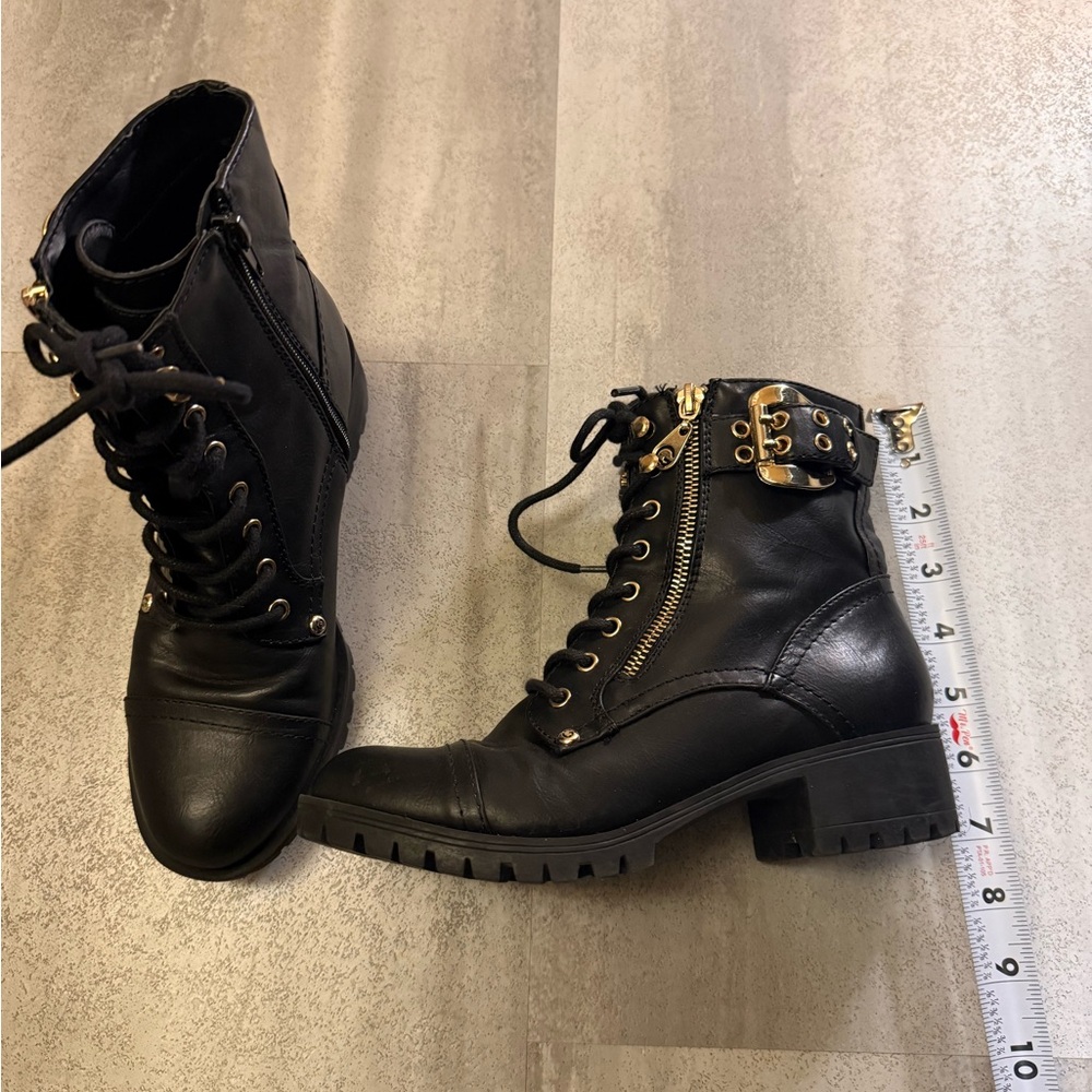Guess Kids Black Boots with Gold Details - Picture 3 of 6